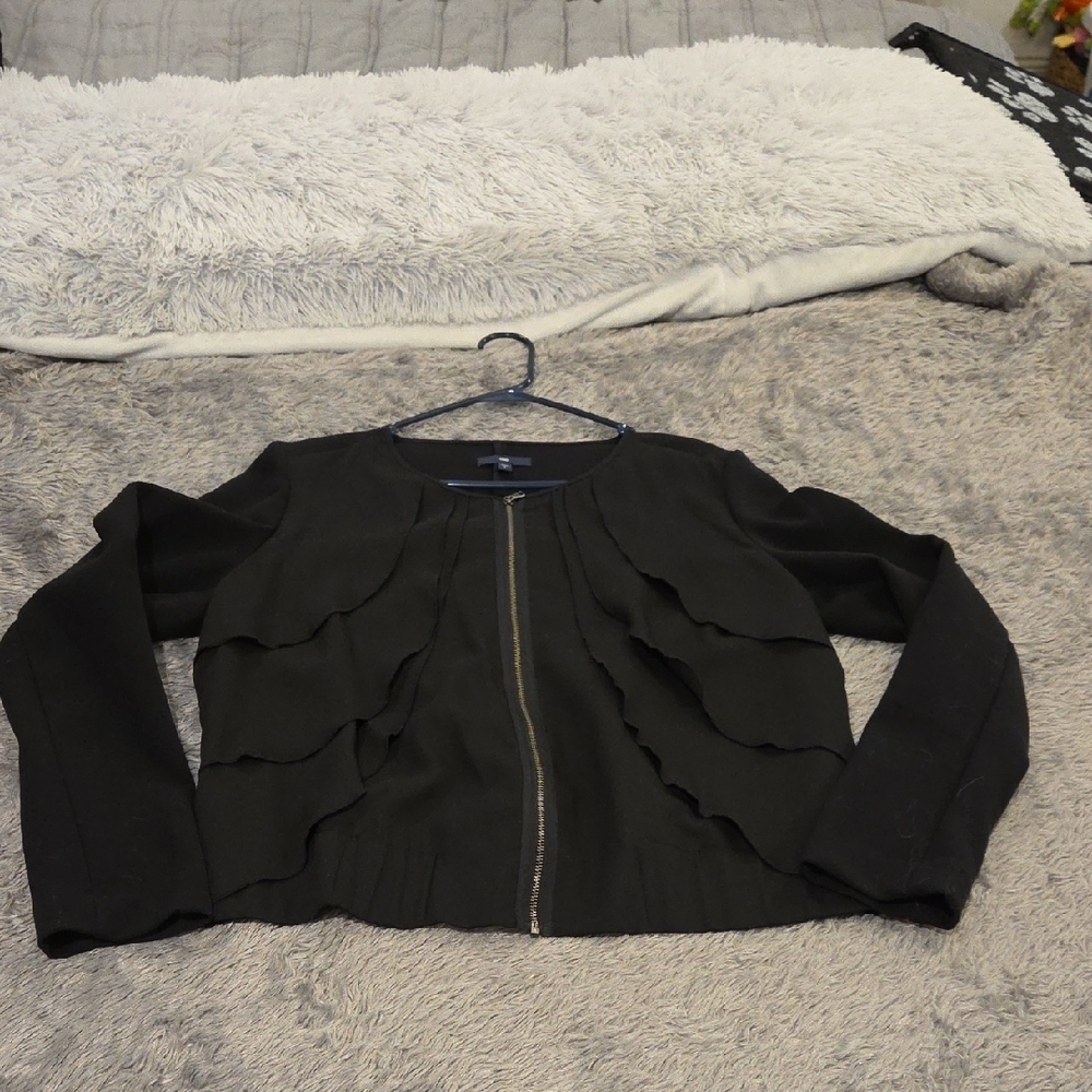 GAP Black Ruffle Front Zip Cropped Jacket Size L!